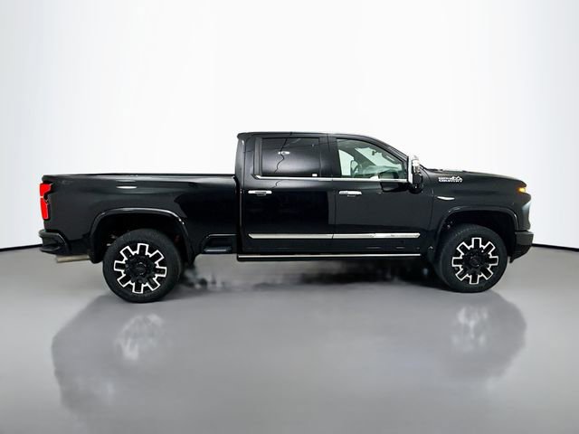 Used 2025 Chevrolet Silverado 2500 High Country w/ Technology Package image 11