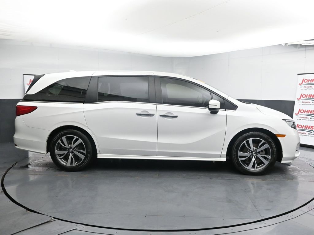 Used 2023 Honda Odyssey Touring image 9