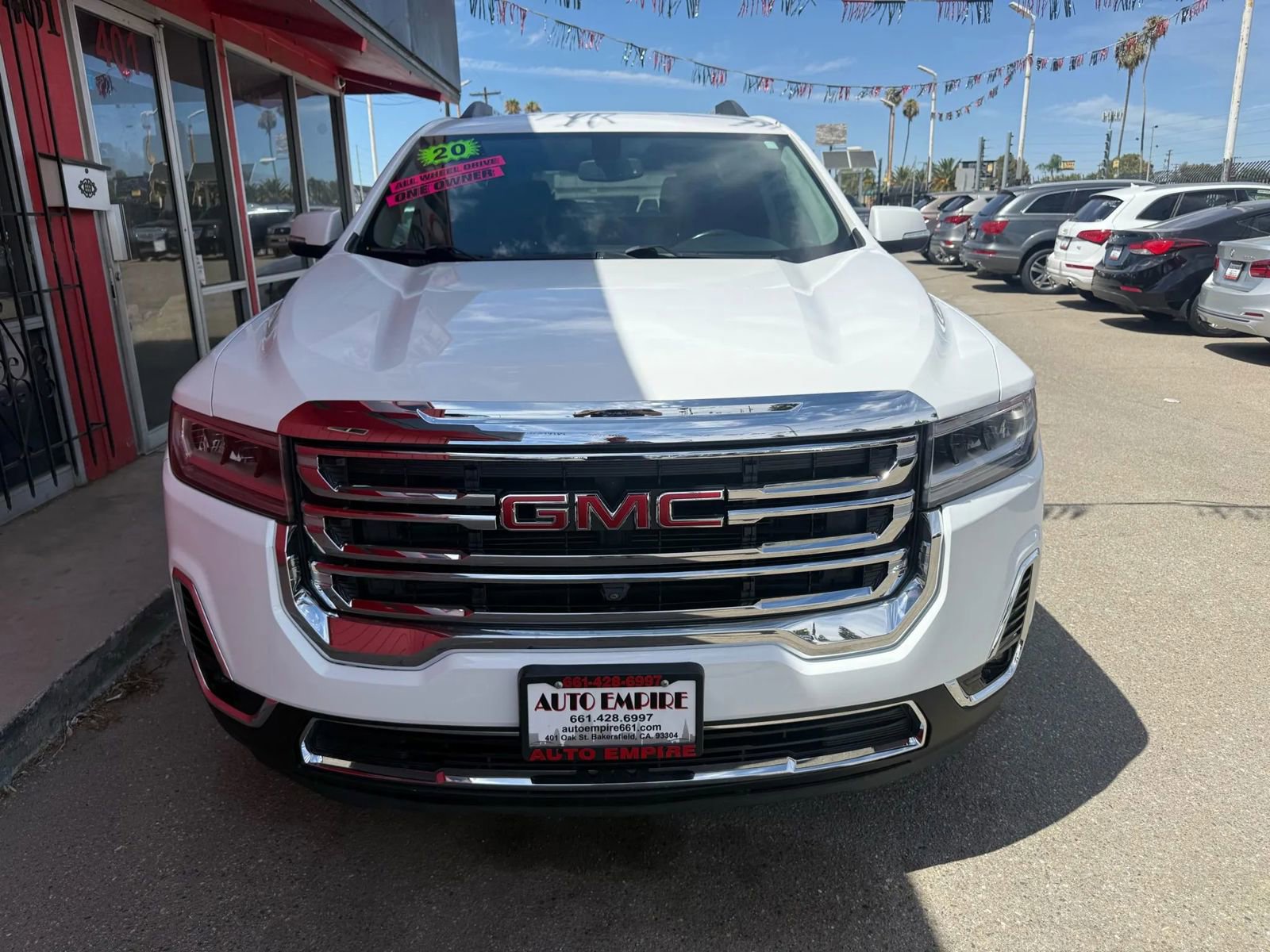 Used 2020 GMC Acadia SLT w/ Premium Package image 3