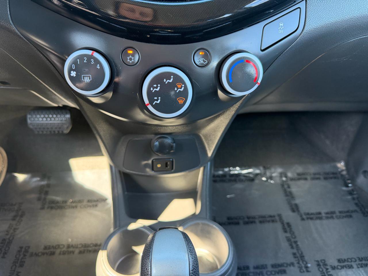 Used 2015 Chevrolet Spark LT image 13