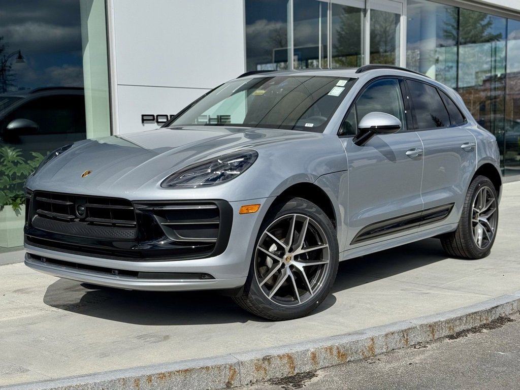 New 2025 Porsche Macan image 1