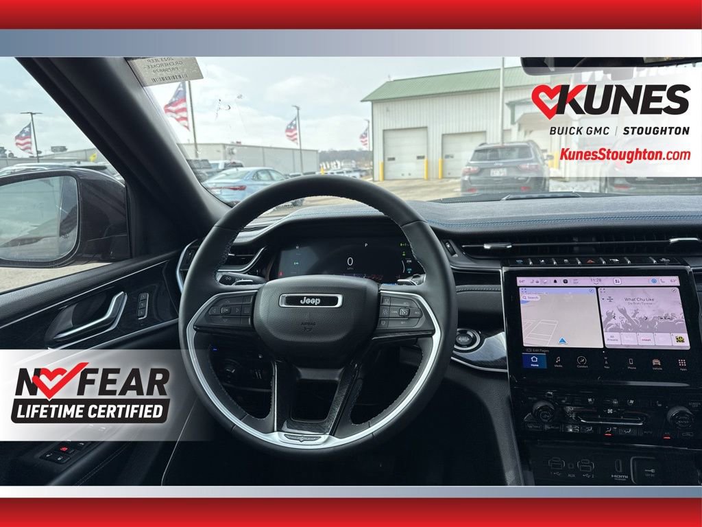Used 2023 Jeep Grand Cherokee Trailhawk w/ Luxury Tech Group III image 44