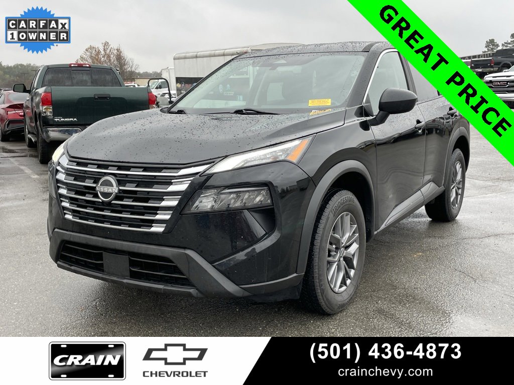 Used 2024 Nissan Rogue S image 3