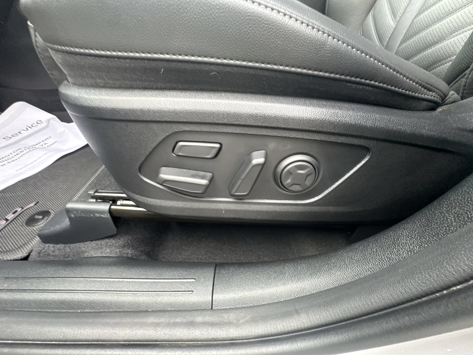 Used 2025 Kia Sorento SX Prestige AWD/4WD image 14