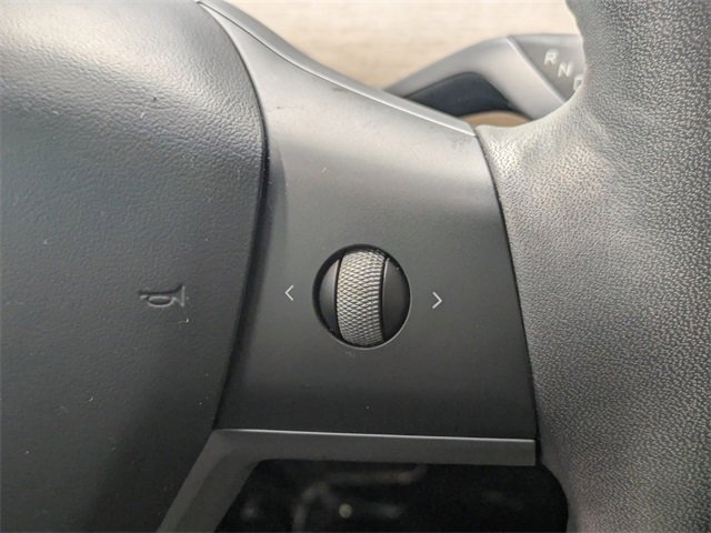 Used 2023 Tesla Model 3 Standard Range image 19