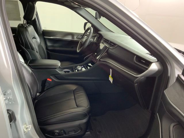 Used 2024 Jeep Grand Cherokee Limited 4xe w/ Luxury Tech Group II image 24