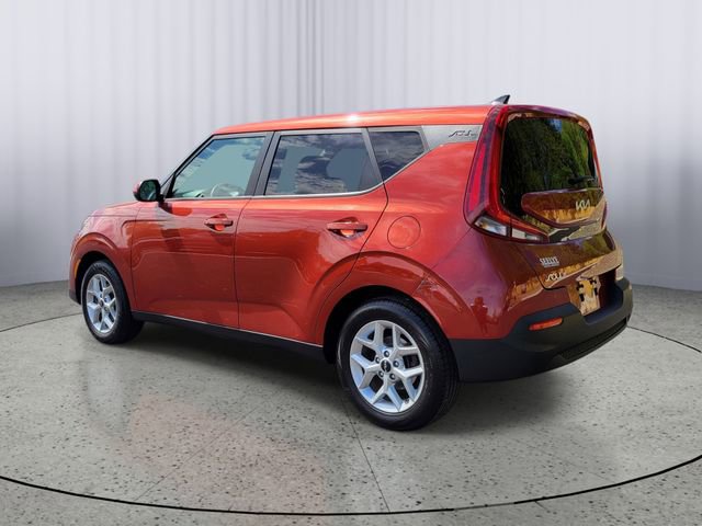 Certified 2022 Kia Soul LX w/ Technology Package FWD image 4