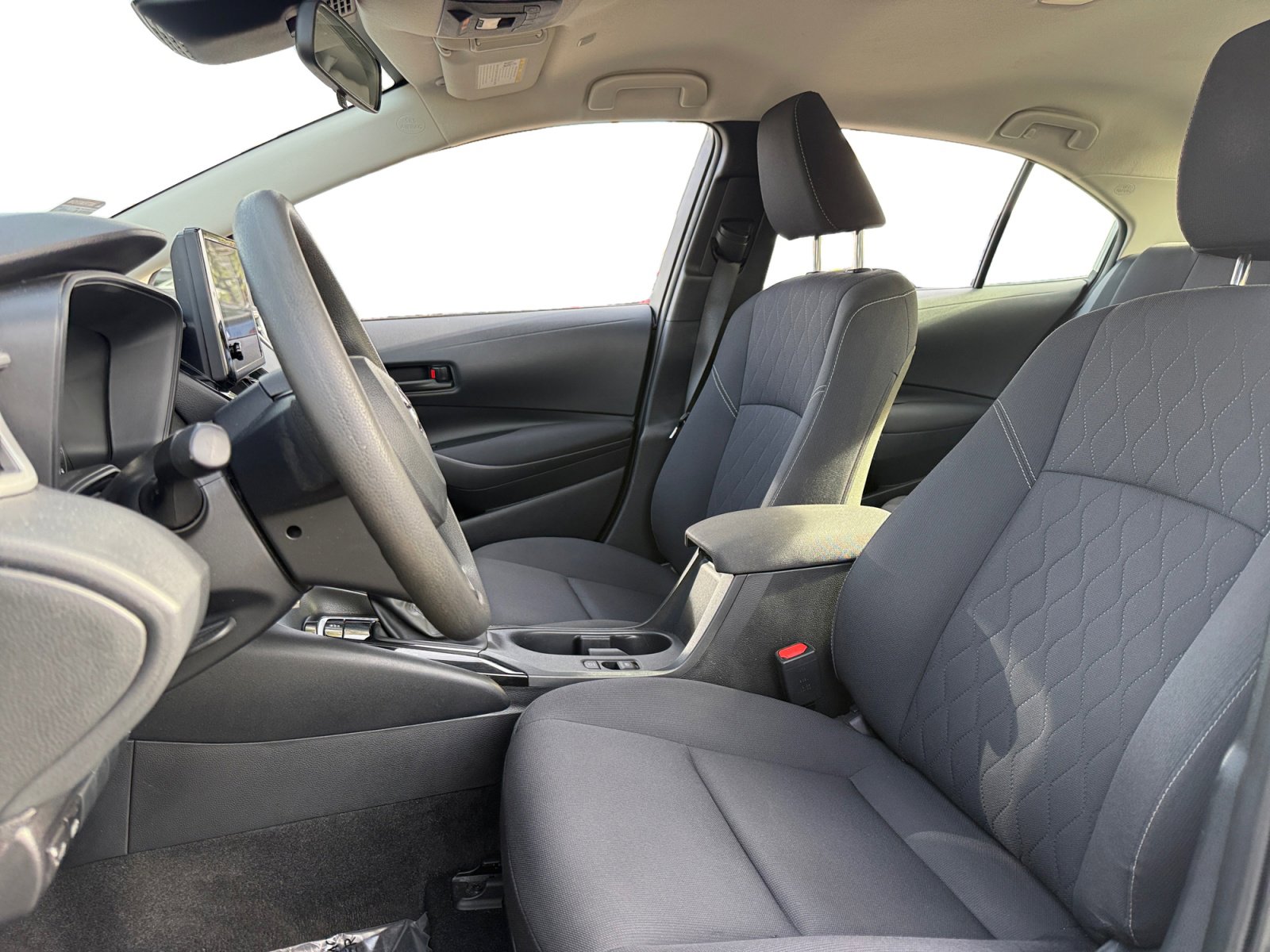 Used 2024 Toyota Corolla LE image 6