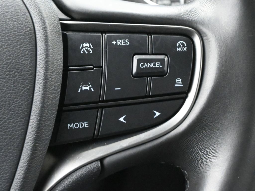 Used 2024 Lexus LS 500 image 8