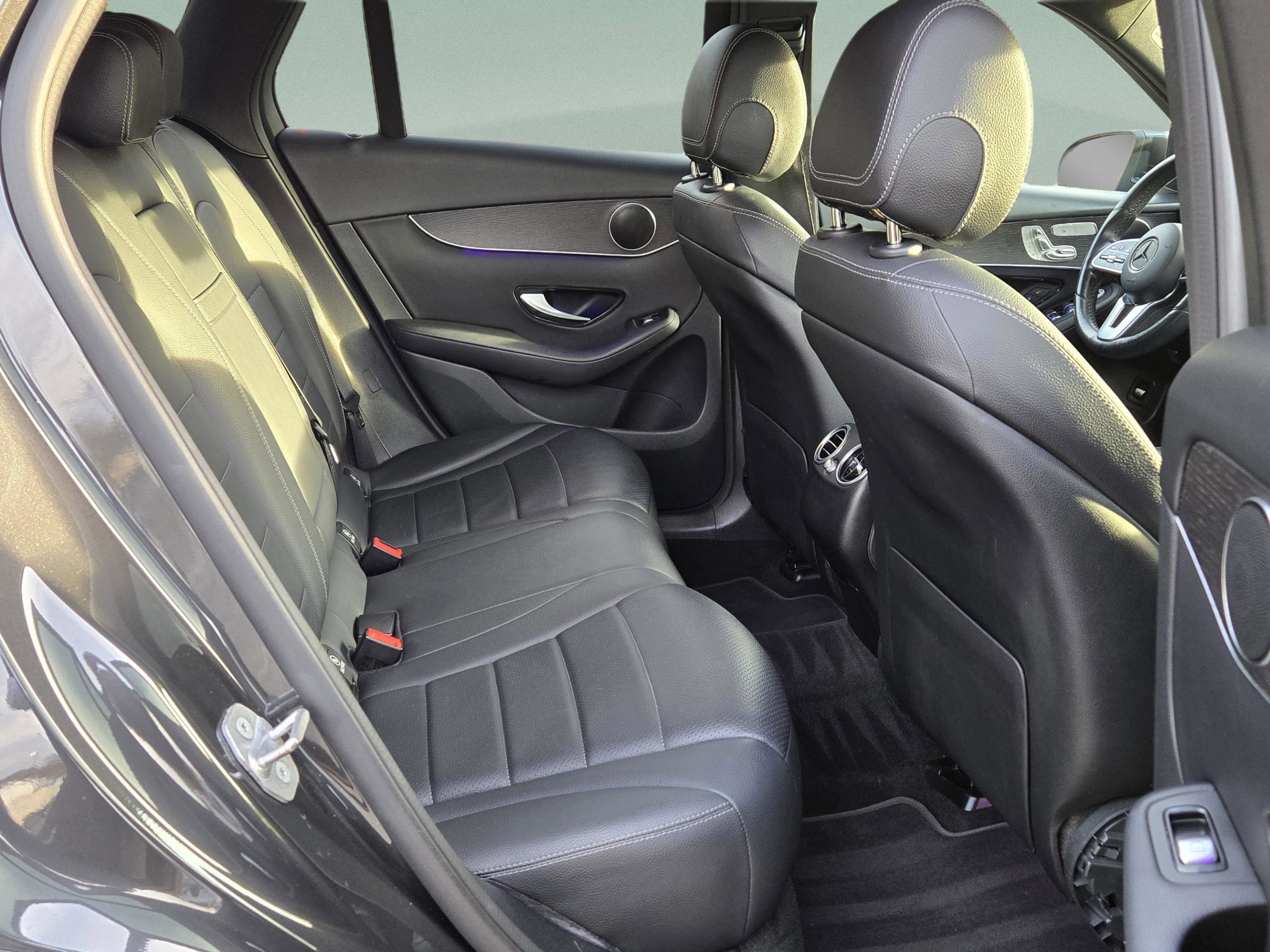 Used 2020 Mercedes-Benz GLC 300 4MATIC image 19