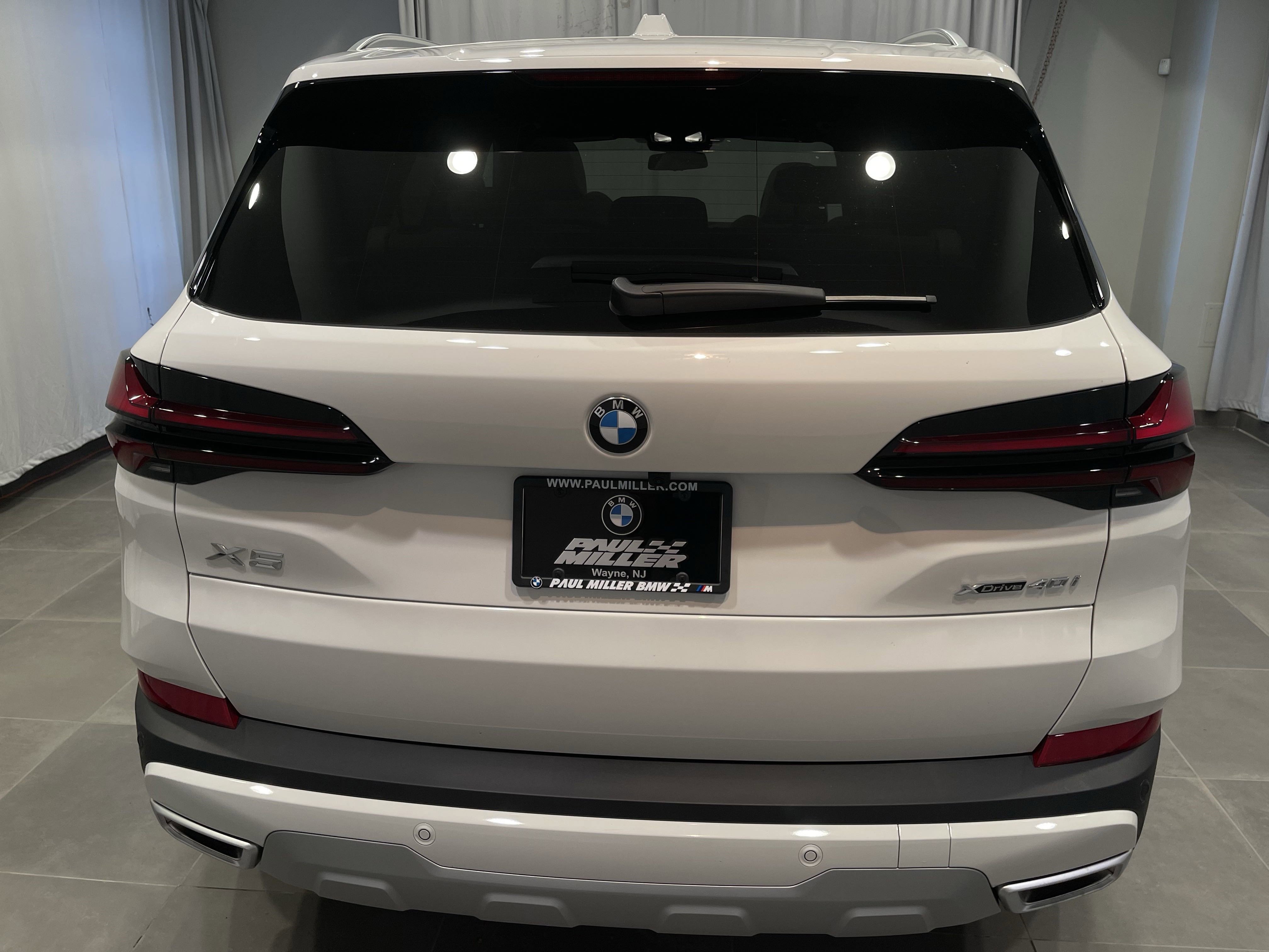 New 2026 BMW X5 xDrive40i w/ Premium Package AWD/4WD image 5