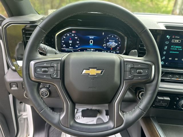 Used 2024 Chevrolet Silverado 1500 High Country w/ High Country Premium Package AWD/4WD image 15
