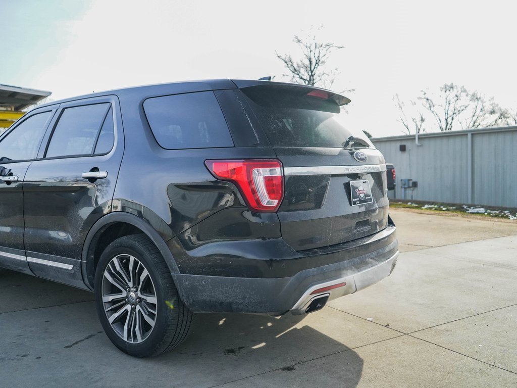 Used 2017 Ford Explorer Platinum image 35
