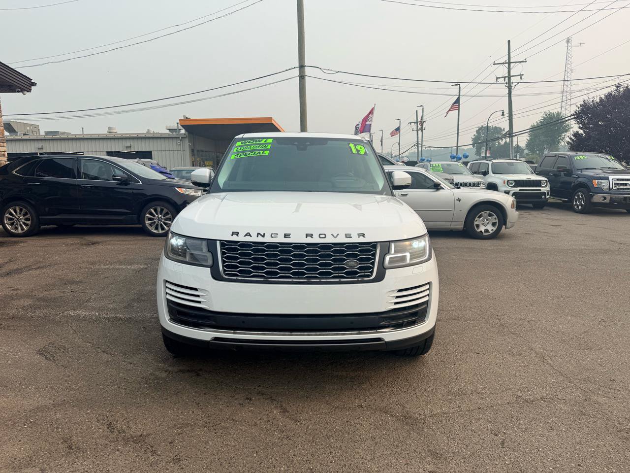Used 2019 Land Rover Range Rover HSE AWD/4WD image 3