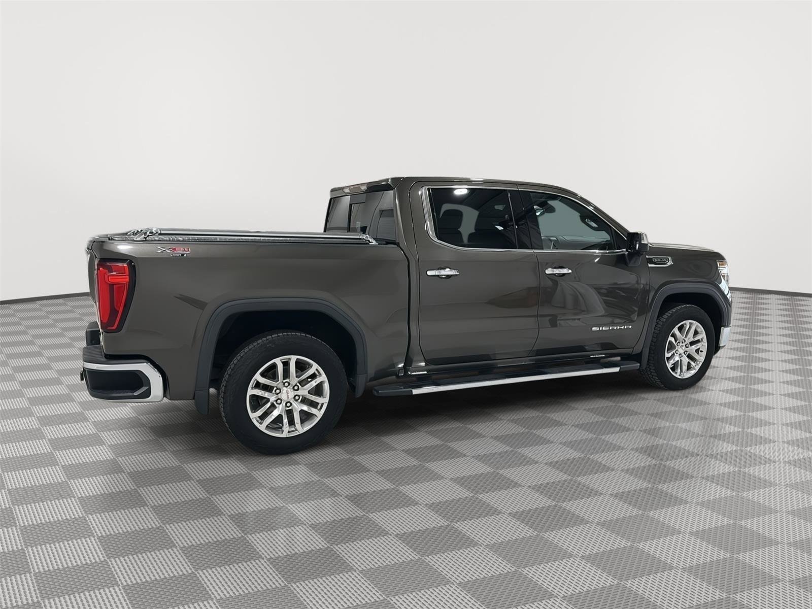 Used 2019 GMC Sierra 1500 SLT w/ SLT Premium Plus Package AWD/4WD image 6
