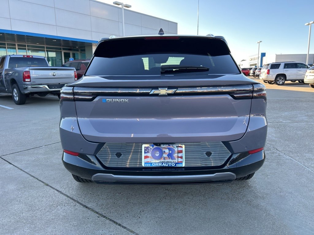 Used 2025 Chevrolet Equinox EV LT w/ Convenience Package image 6