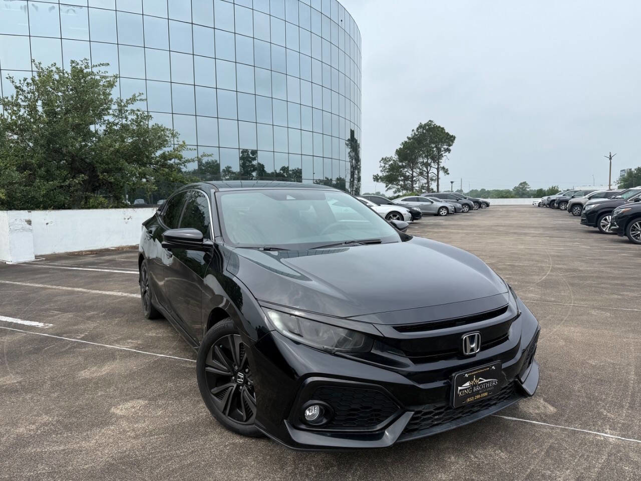 Used 2019 Honda Civic EX image 2