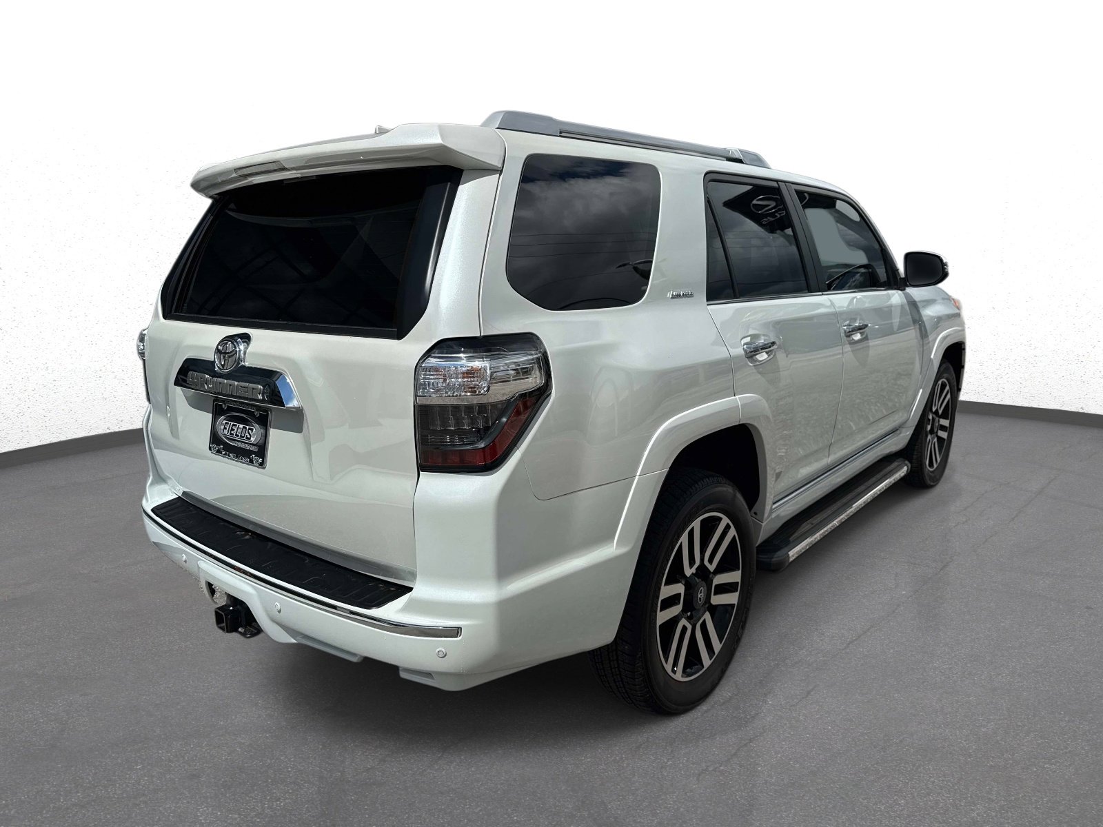 Used 2024 Toyota 4Runner Limited AWD/4WD image 3
