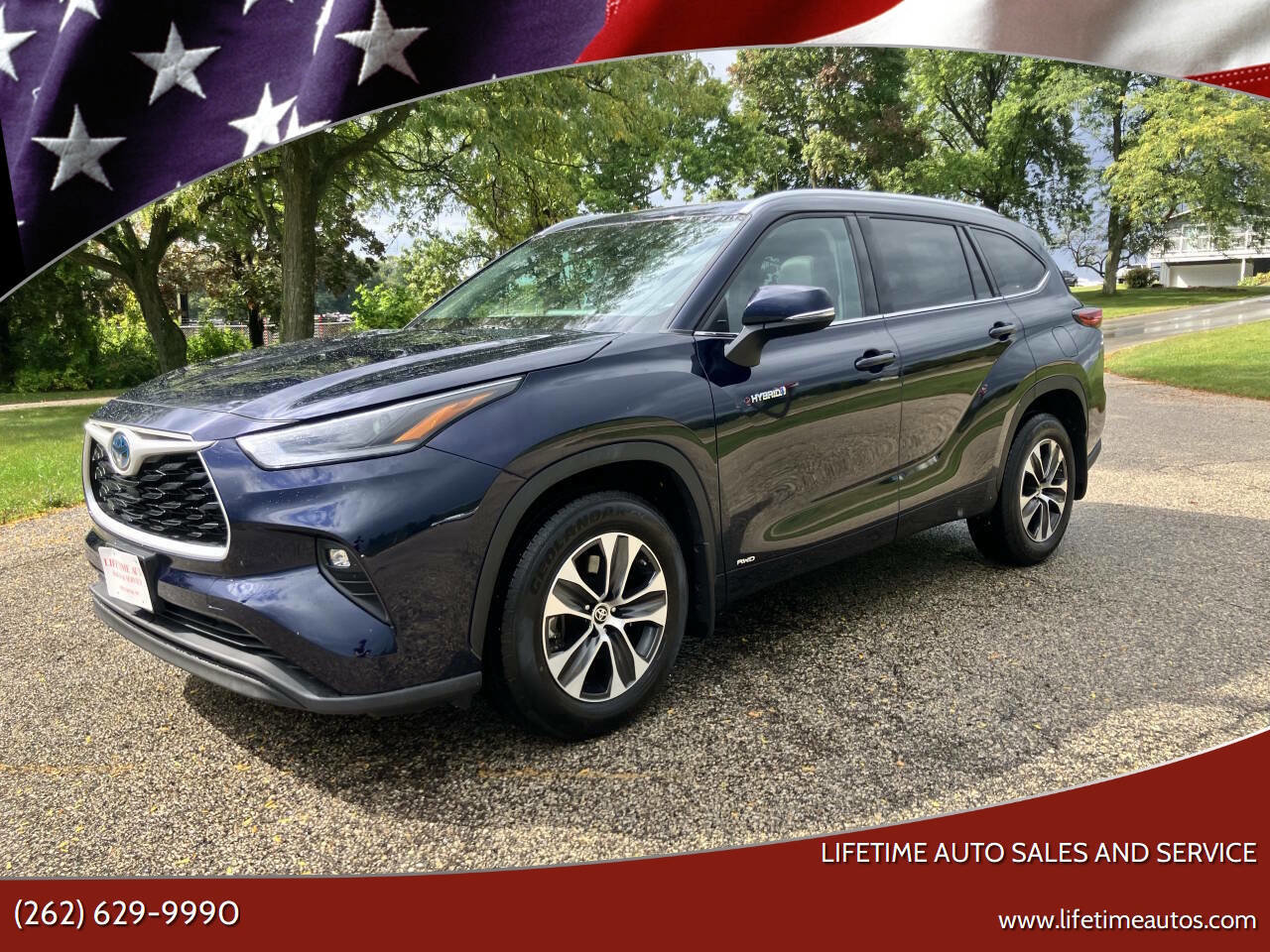 Used 2021 Toyota Highlander XLE image 1