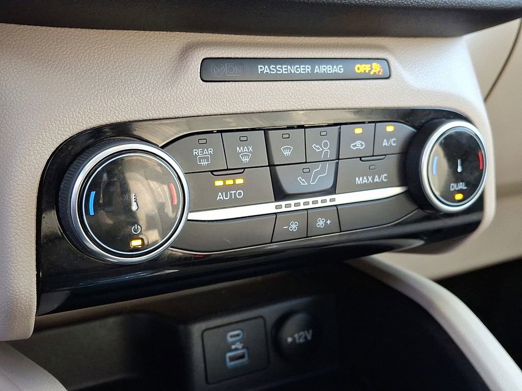 Used 2022 Ford Escape SE w/ Convenience Package image 16