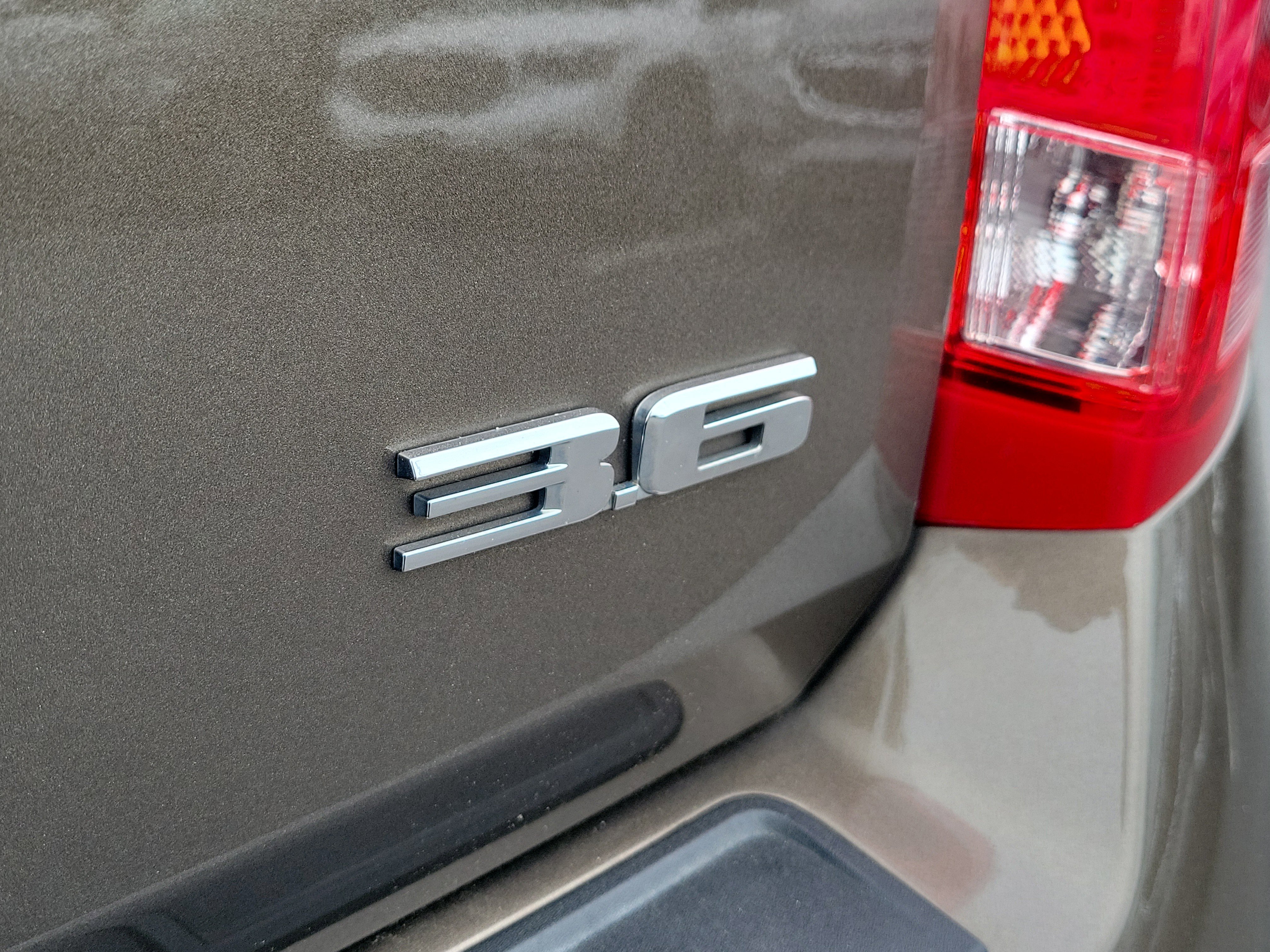 Used 2015 Cadillac SRX Performance w/ Driver Awareness Package FWD image 7