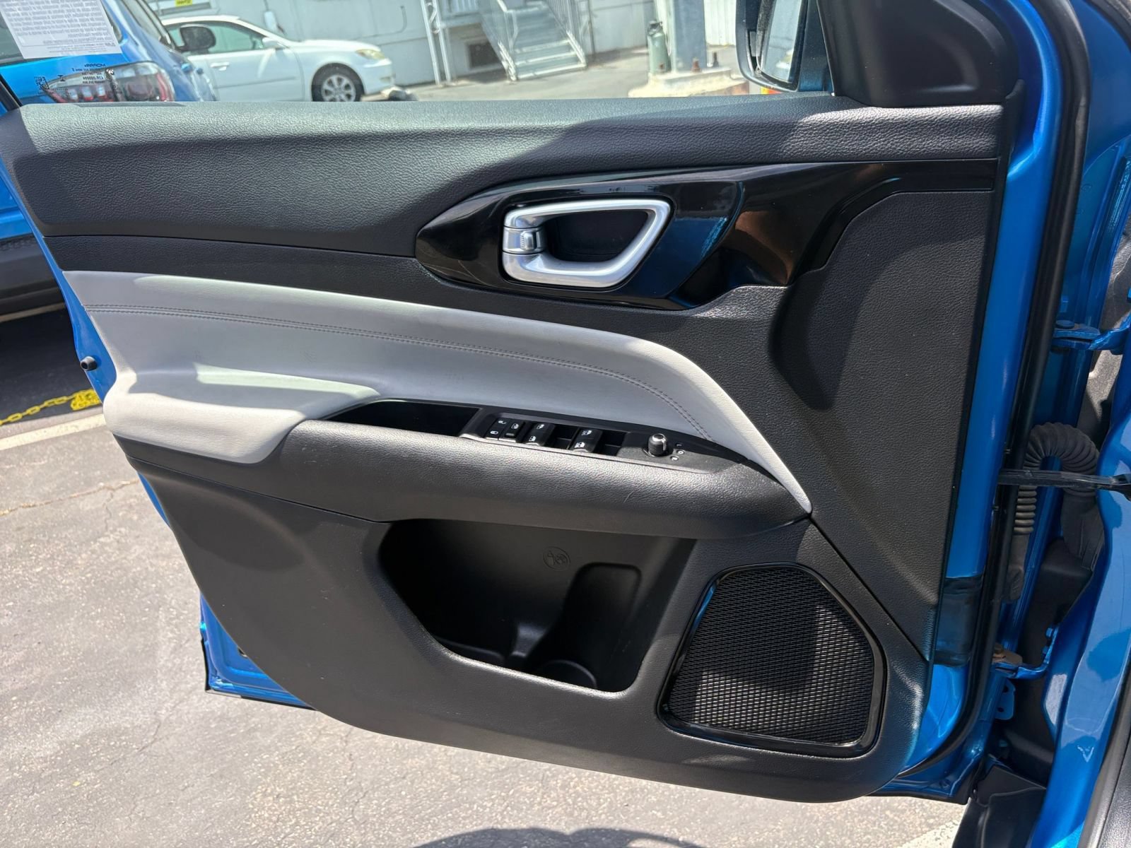 Used 2025 Jeep Compass Limited AWD/4WD image 18