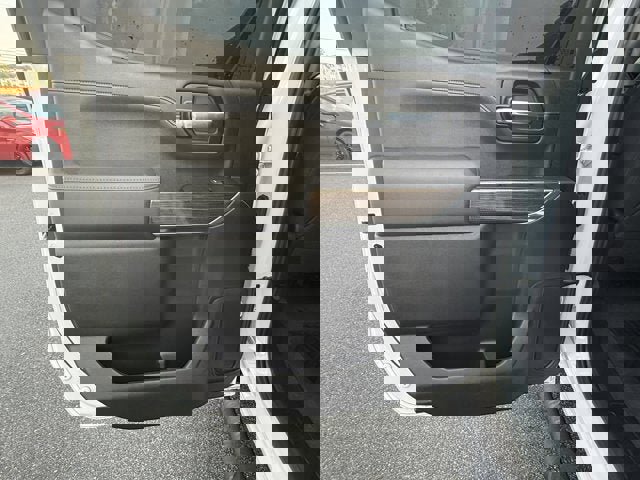 Used 2021 Chevrolet Silverado 1500 RST w/ Rally Edition image 14