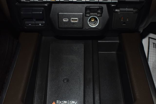 Used 2023 GMC Sierra 3500 Denali w/ Denali Ultimate Package AWD/4WD image 22