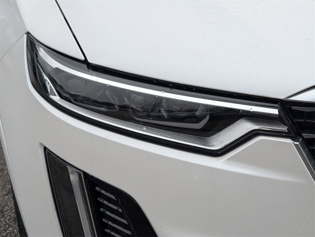 Used 2020 Cadillac XT6 Premium Luxury image 9