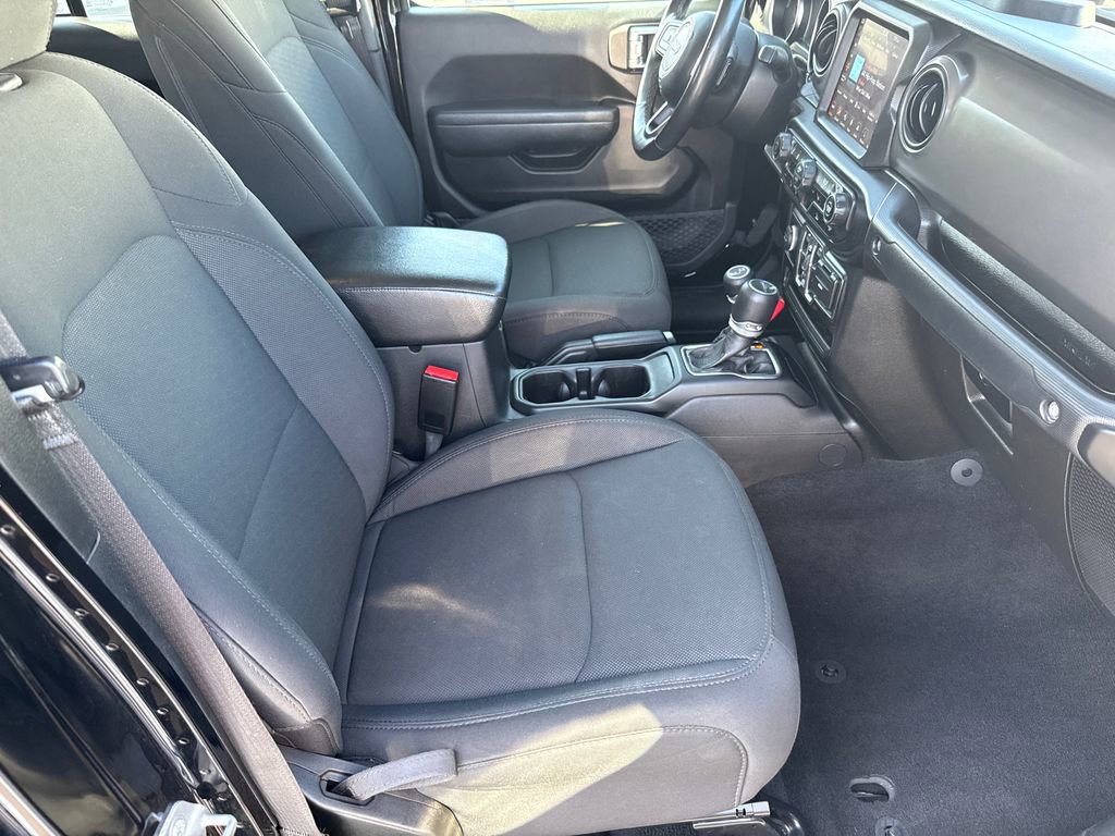 Used 2022 Jeep Gladiator Sport image 12