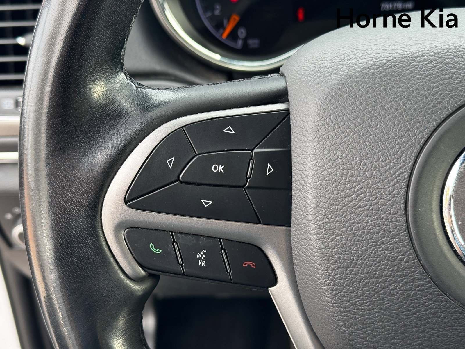 Used 2022 Jeep Grand Cherokee Limited image 17