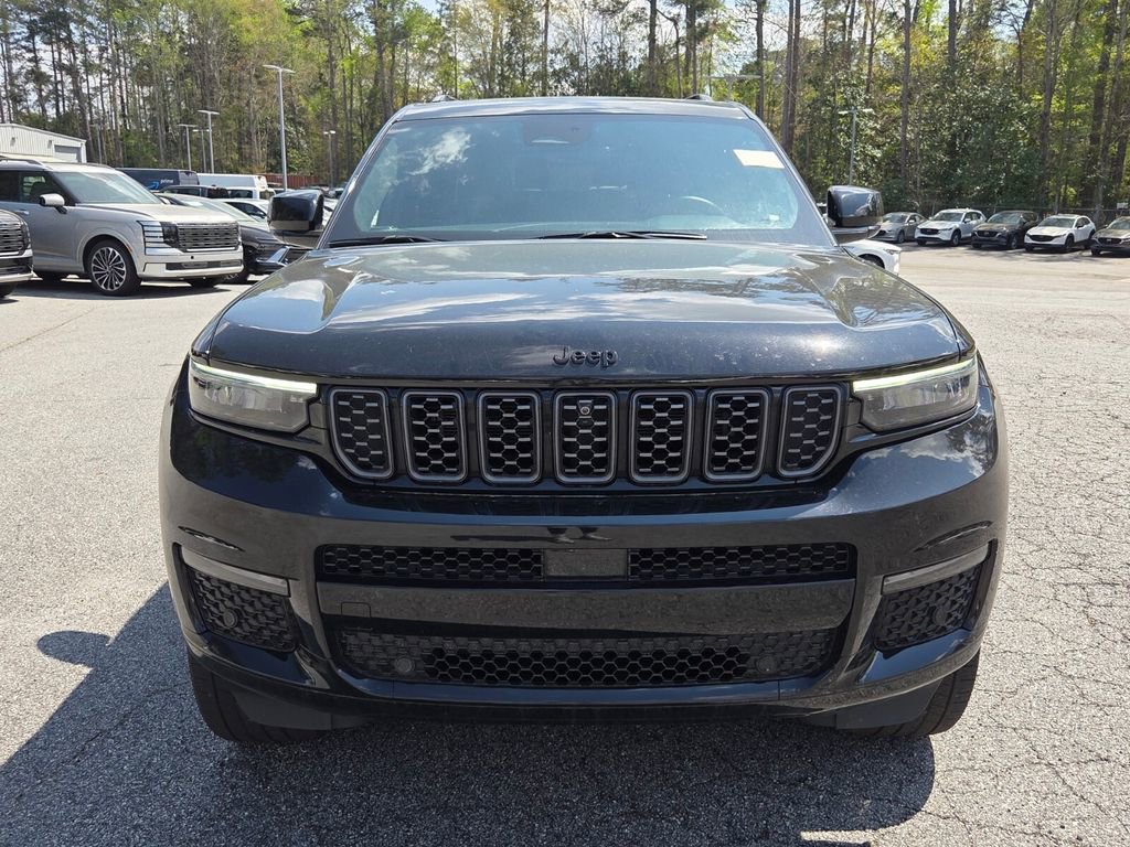 Used 2024 Jeep Grand Cherokee L Summit AWD/4WD image 2