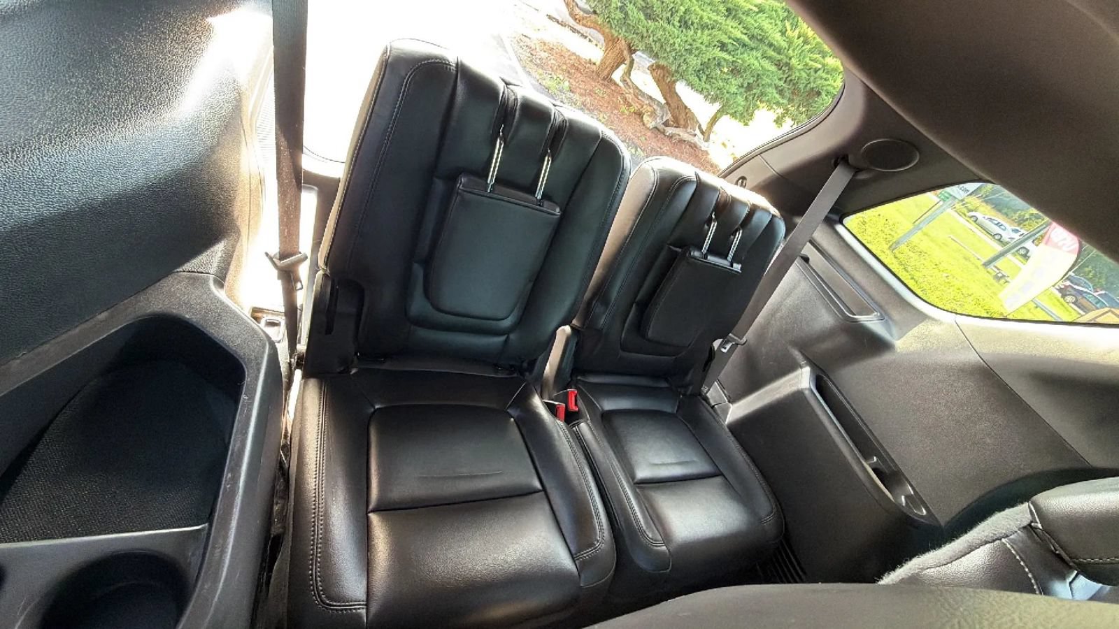 Used 2015 Ford Explorer Limited w/ Equipment Group 302A AWD/4WD image 52