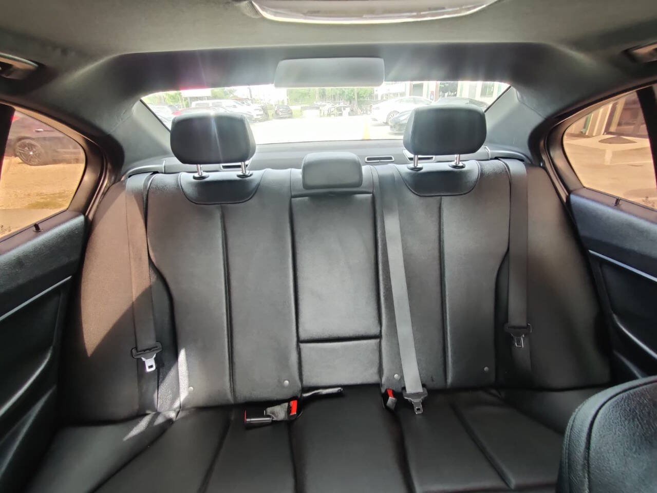 Used 2014 BMW 320i Sedan RWD image 18