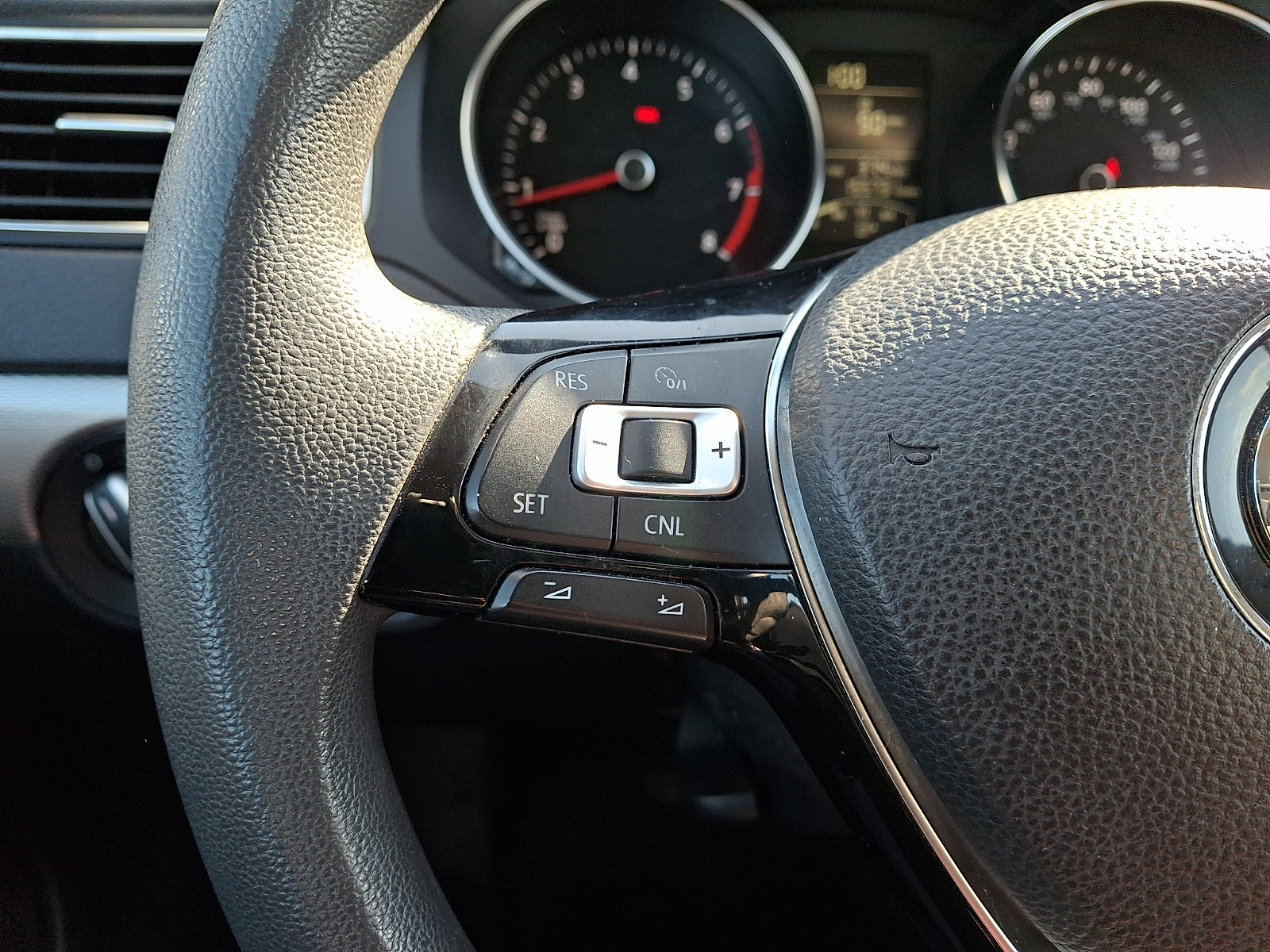 Used 2017 Volkswagen Jetta S image 21