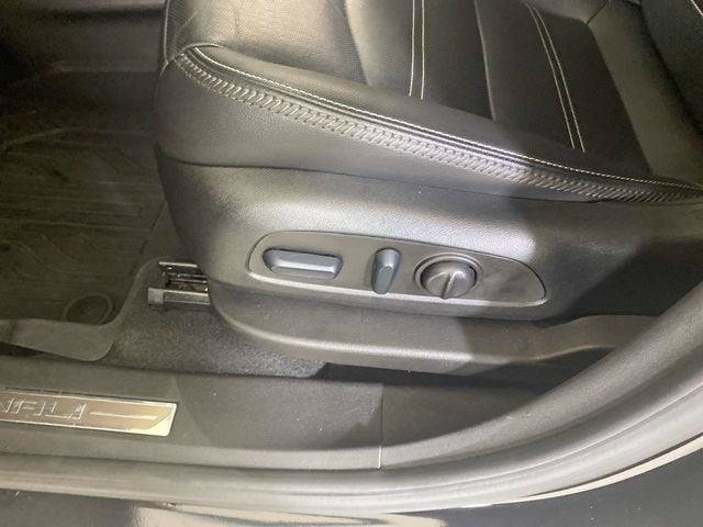 Used 2022 GMC Terrain Denali w/ LPO, Floor Liner Package AWD/4WD image 25