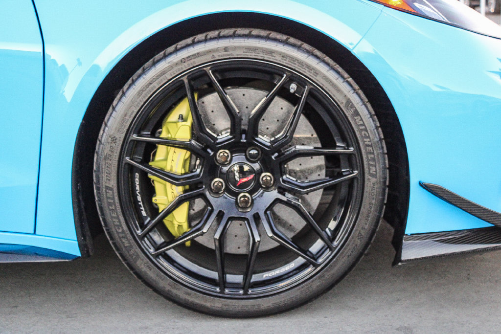 Used 2024 Chevrolet Corvette Z06 RWD image 11
