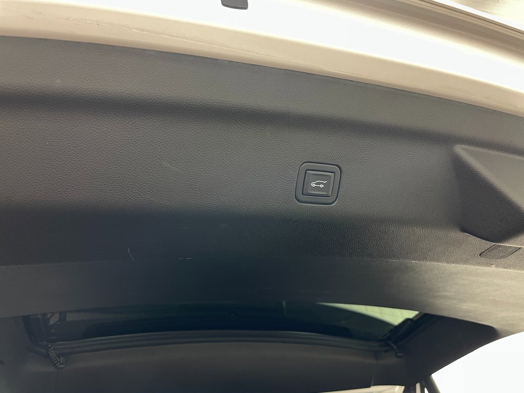 Used 2023 GMC Yukon XL AT4 w/ Max Trailering Package image 52