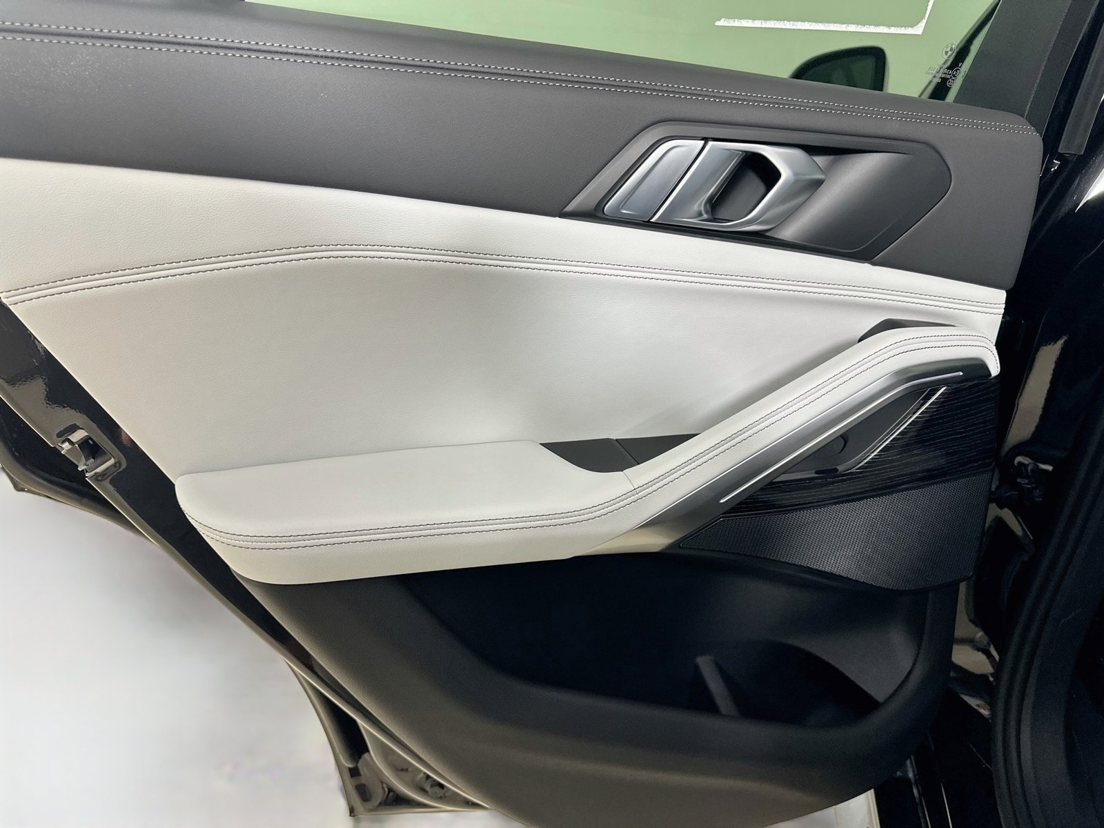 New 2027 BMW X6 xDrive40i AWD/4WD image 34