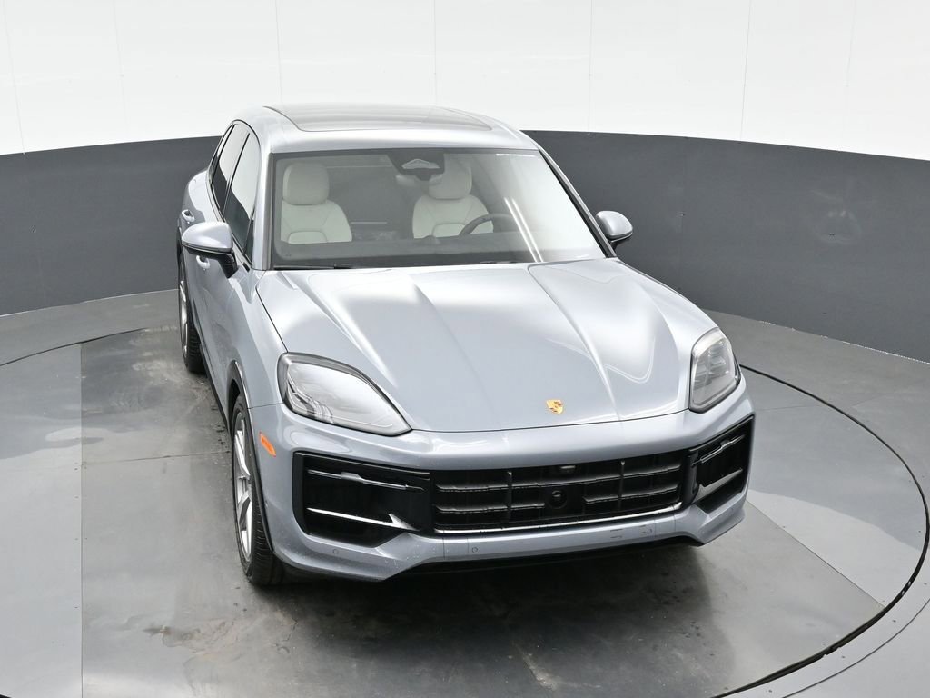 New 2026 Porsche Cayenne GTS image 32