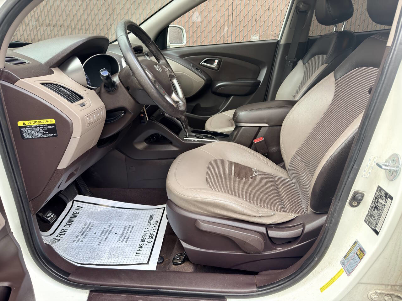 Used 2011 Hyundai Tucson GLS image 15