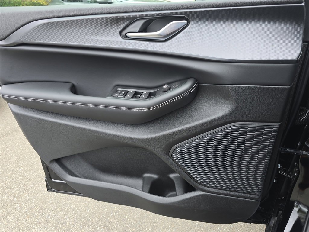 New 2025 Jeep Grand Cherokee Laredo w/ Luxury Tech Group I image 27