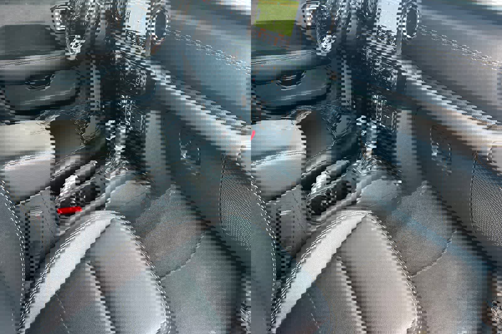 Used 2022 Jeep Gladiator Overland w/ Popular Equipment Package image 17