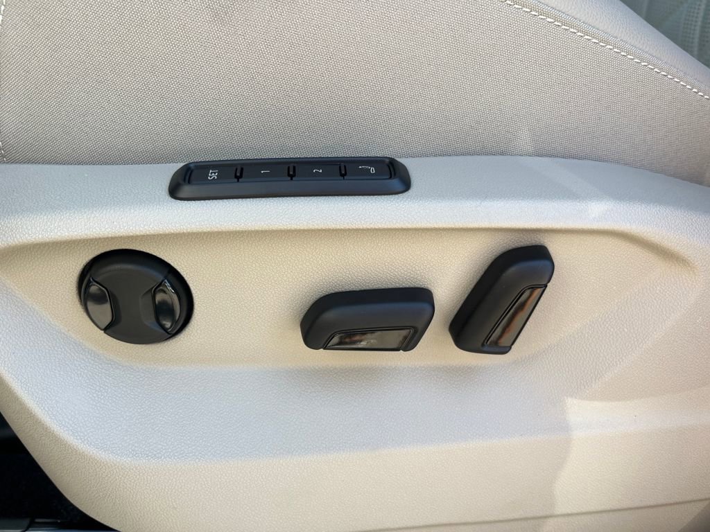 New 2026 Volkswagen Atlas SEL Premium R-Line image 7