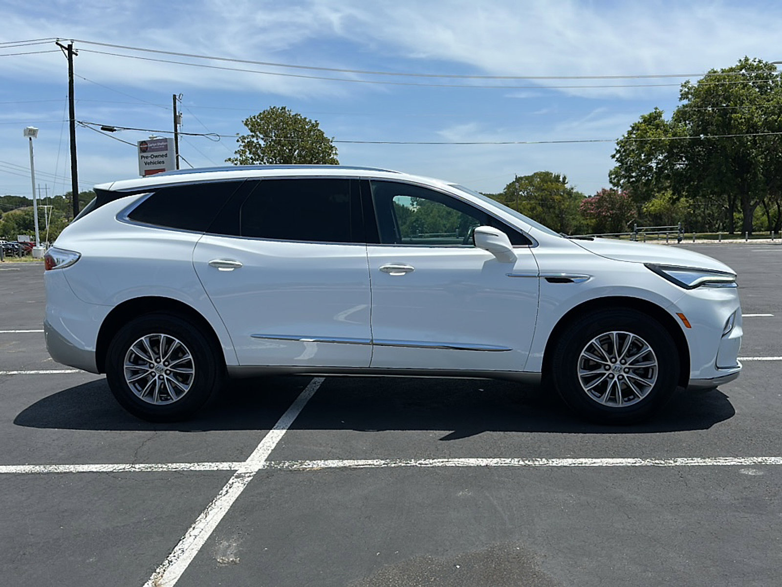 Certified 2024 Buick Enclave Premium image 9