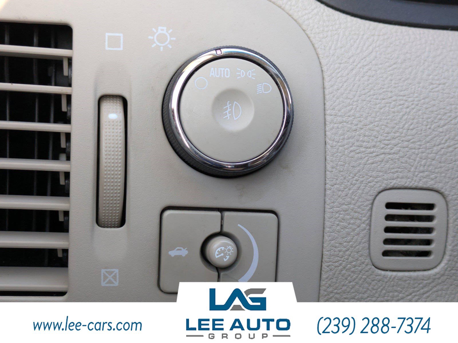 Used 2006 Cadillac DTS image 18