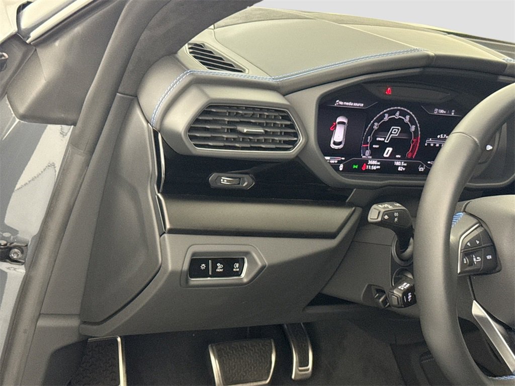Used 2024 Lamborghini Urus S image 10