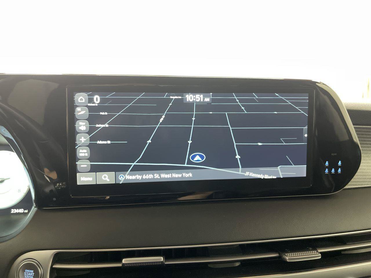 Used 2024 Hyundai Palisade Limited AWD/4WD image 18