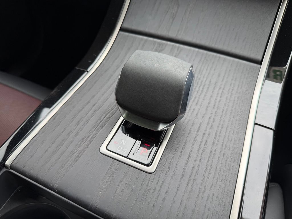 Used 2024 Land Rover Range Rover Velar Dynamic HSE AWD/4WD image 10