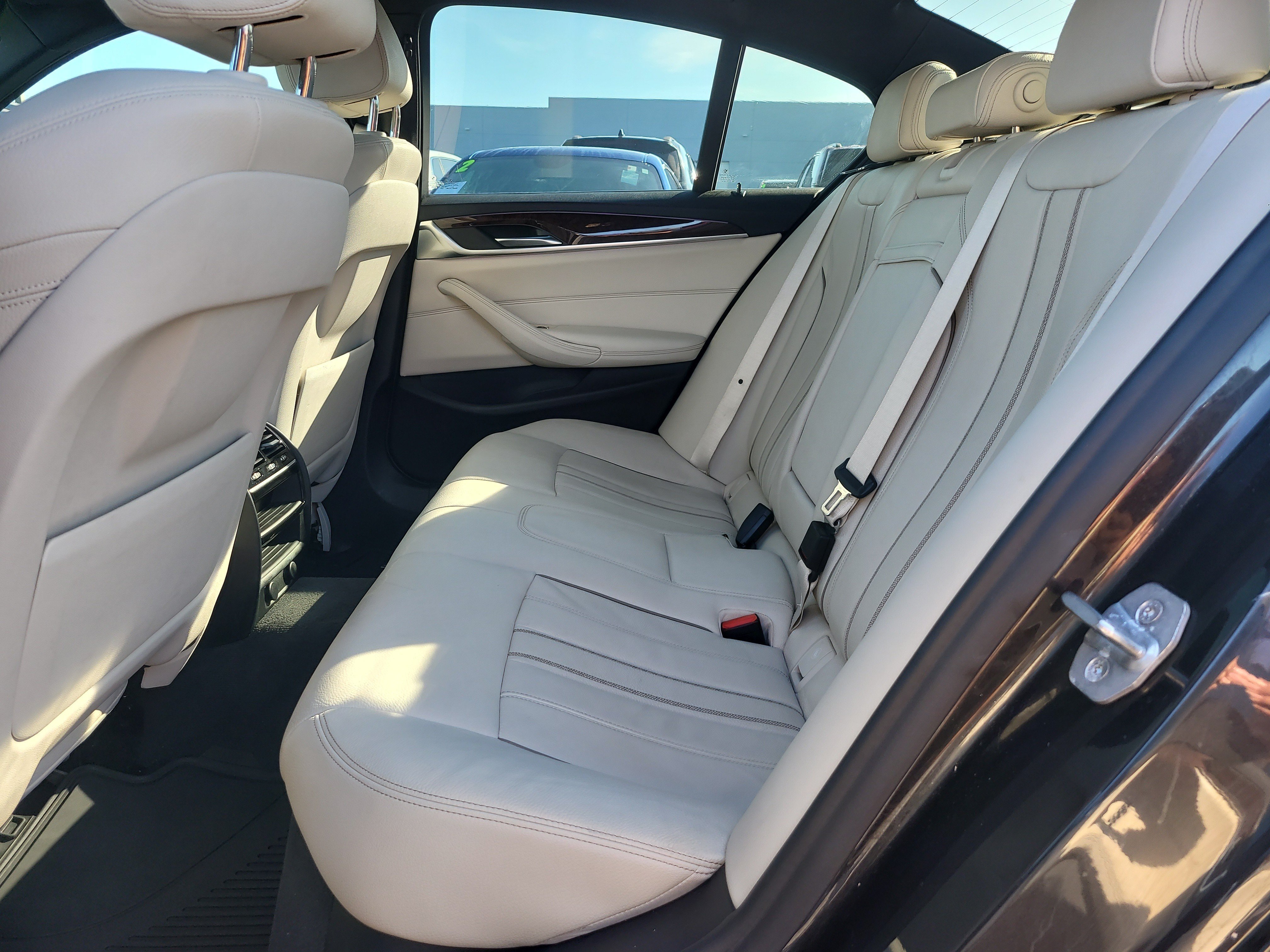 Used 2018 BMW 540i w/ Premium Package RWD image 10
